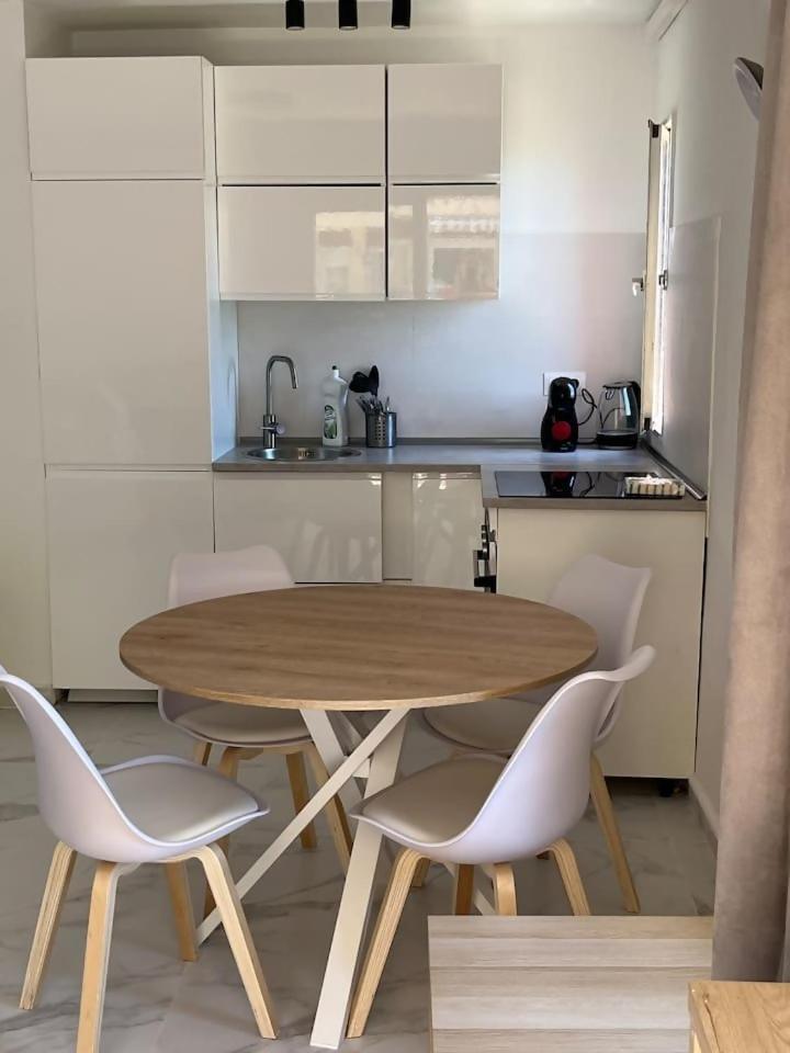 Apartment Vith Amazing View In Minerva בנאלמדנה מראה חיצוני תמונה